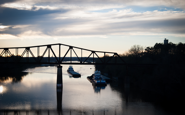 Elevated railroad over the river in Tuscaloosa – Tuscaloosa, cheap car insurance in Alabama