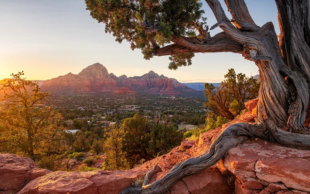 Sunset view of Sedona, Arizona from Mesa Airport – Mesa, cheap car insurance in Arizona
