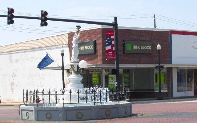 The Boll Weevil Monument in downtown Enterprise, Alabama, United States. Cheap car insurance in Alabama.